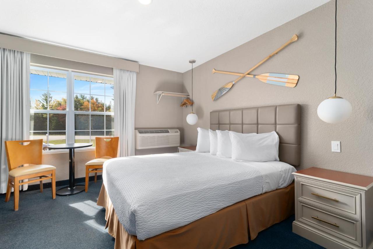 Clearwater Lakeshore Motel Mackinaw City Eksteriør billede