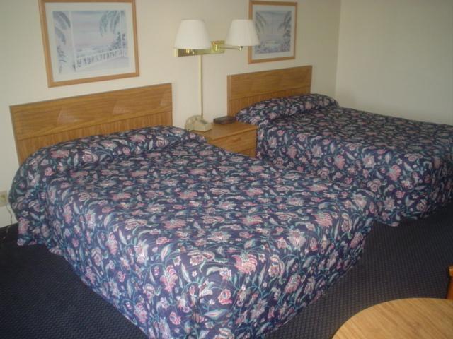 Clearwater Lakeshore Motel Mackinaw City Værelse billede